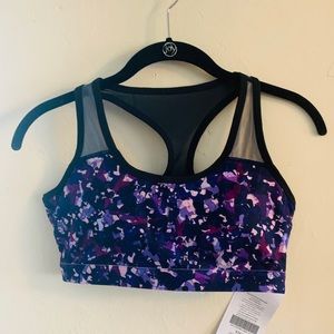 New Fabletics Glow Getter Sports Bra